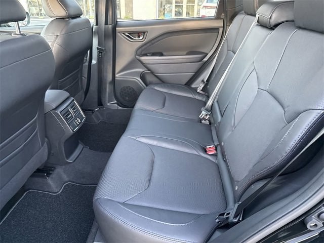 2025 Subaru FORESTER Limited