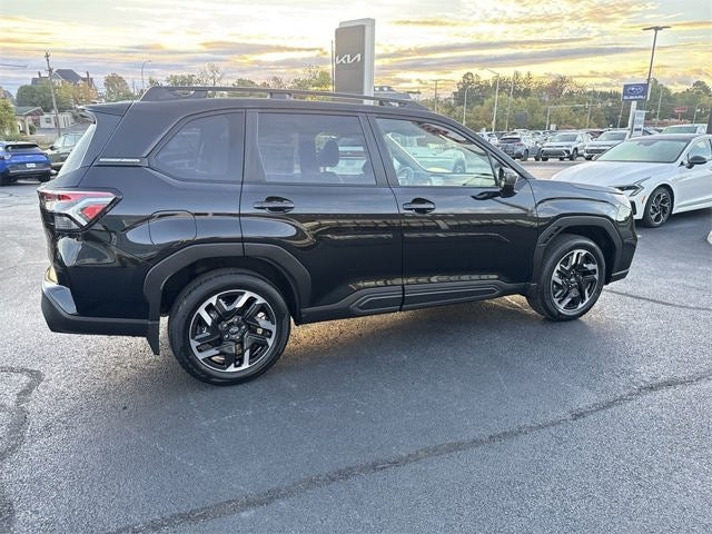 2025 Subaru FORESTER Limited