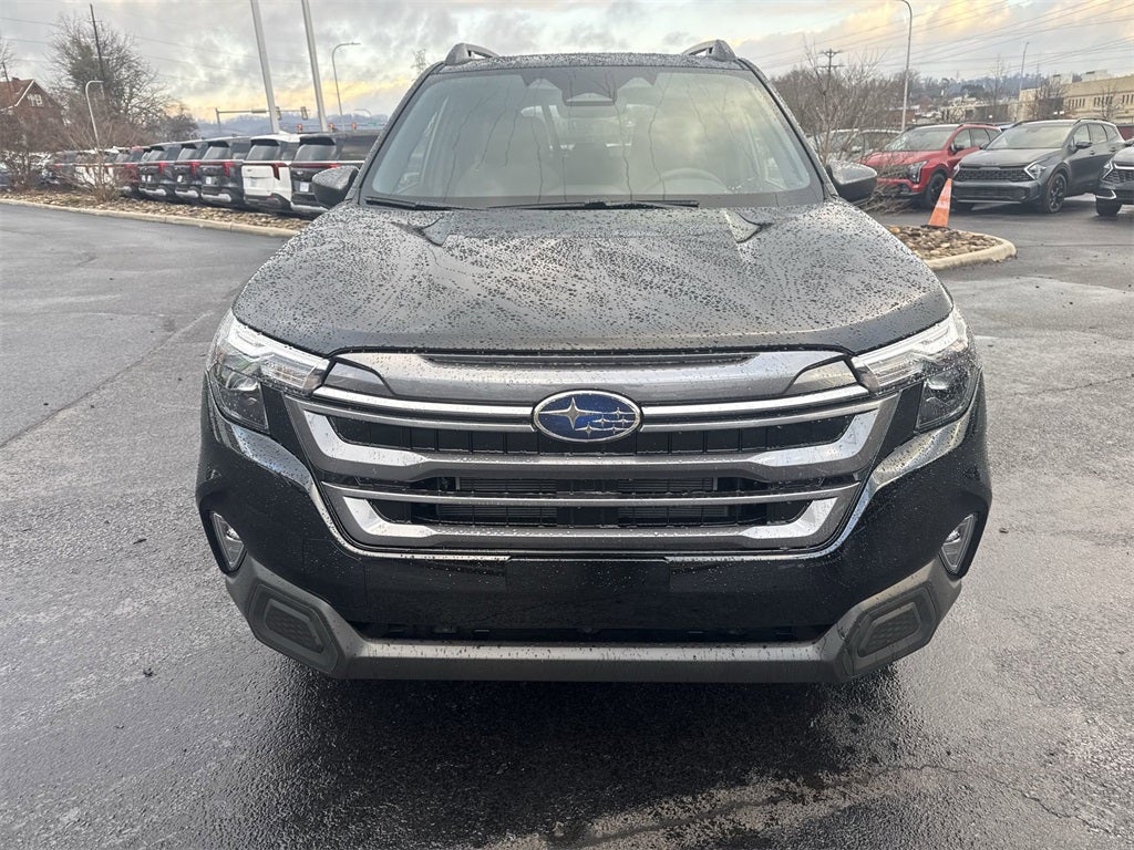 2025 Subaru FORESTER Premium Hybrid