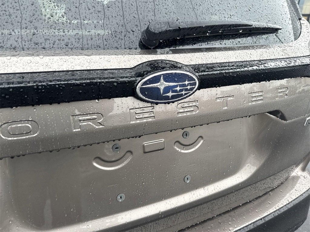 2025 Subaru FORESTER Limited Hybrid