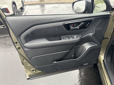 2025 Subaru FORESTER Touring Hybrid