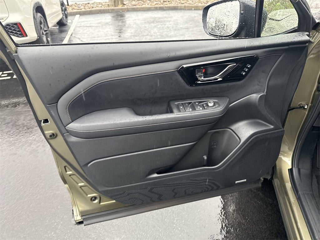 2025 Subaru FORESTER Touring Hybrid