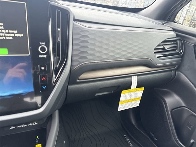 2025 Subaru FORESTER Touring Hybrid