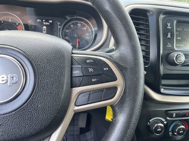 2017 Jeep Cherokee Sport