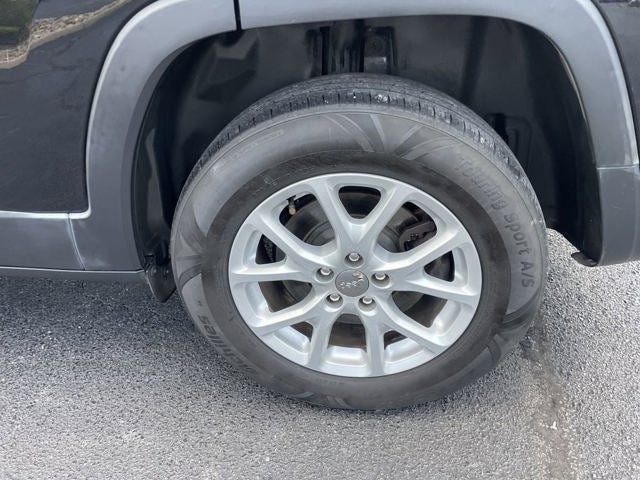 2017 Jeep Cherokee Sport