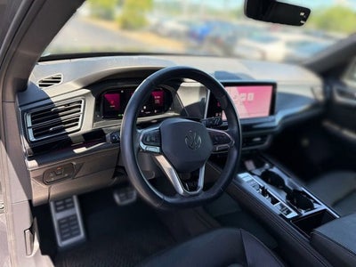 2024 Volkswagen Atlas Cross Sport 2.0T SEL R-Line