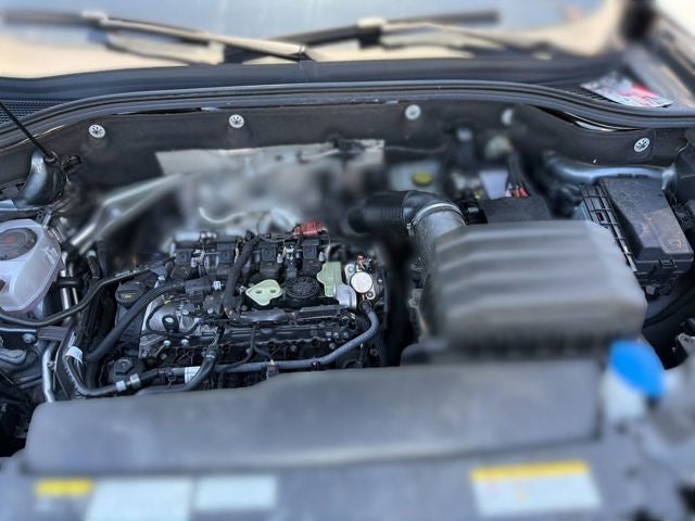2024 Volkswagen Atlas Cross Sport 2.0T SEL R-Line