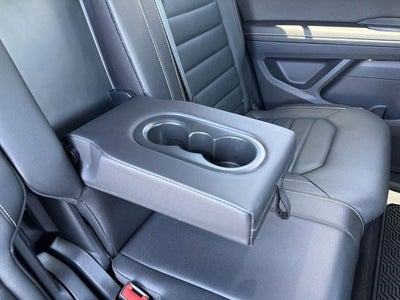 2024 Volkswagen Atlas Cross Sport 2.0T SEL R-Line