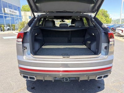 2024 Volkswagen Atlas Cross Sport 2.0T SEL R-Line