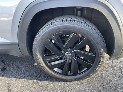 2022 Volkswagen Atlas Cross Sport 2.0T SE w/Technology