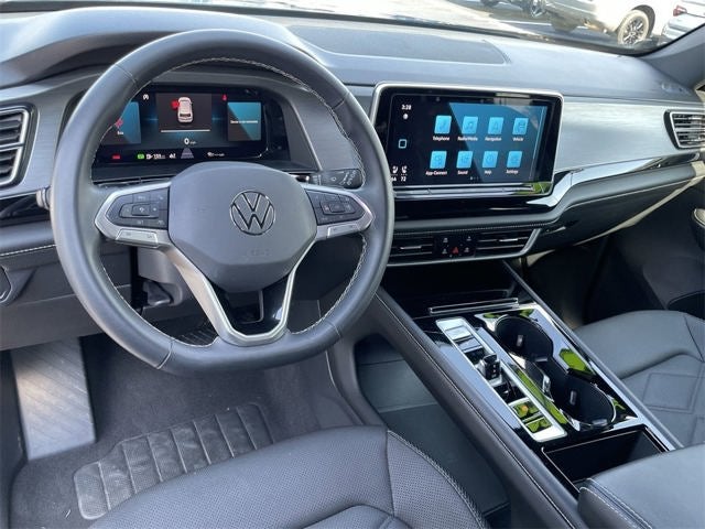 2024 Volkswagen Atlas Cross Sport 2.0T SE w/Technology