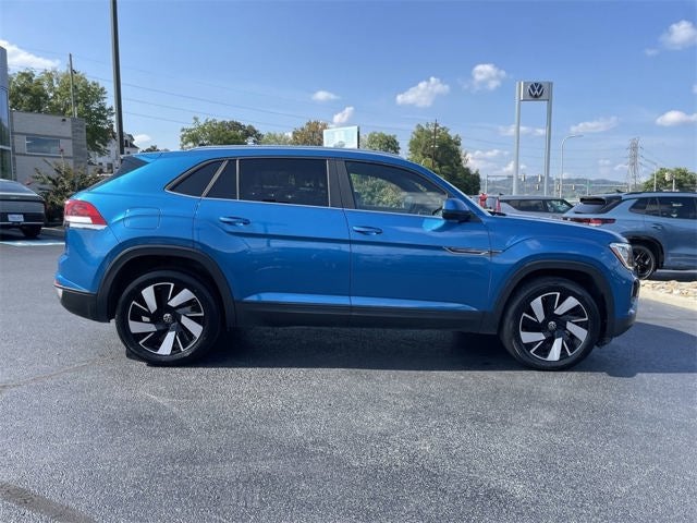 2024 Volkswagen Atlas Cross Sport 2.0T SE w/Technology