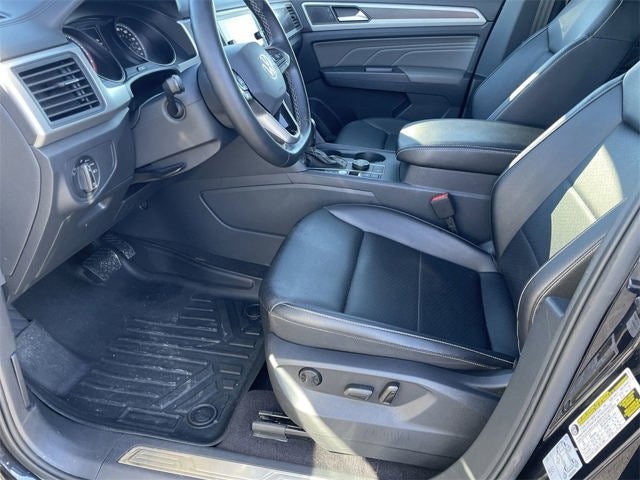 2021 Volkswagen Atlas 3.6L V6 SE w/Technology