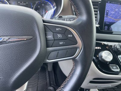 2017 Chrysler Pacifica Touring L