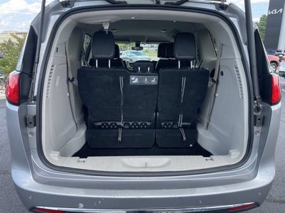 2017 Chrysler Pacifica Touring L