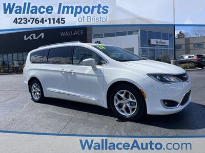 2020 Chrysler Pacifica Touring L Plus