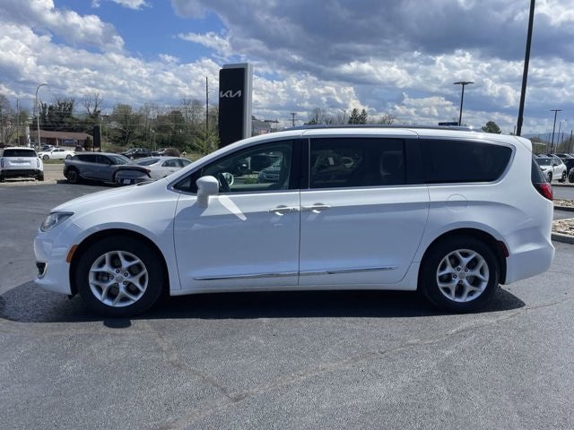 2020 Chrysler Pacifica Touring L Plus