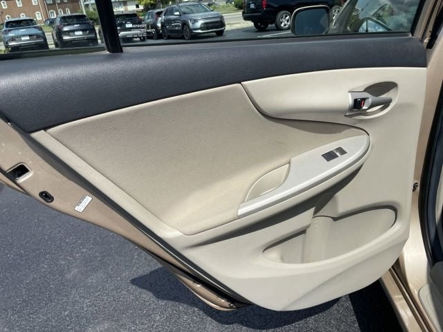 2011 Toyota Corolla LE