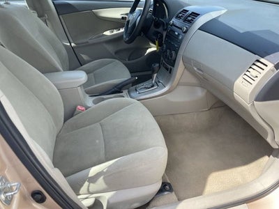 2011 Toyota Corolla LE