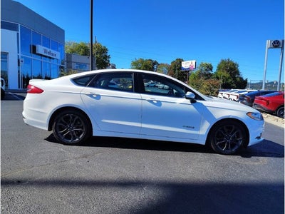2018 Ford Fusion Hybrid SE