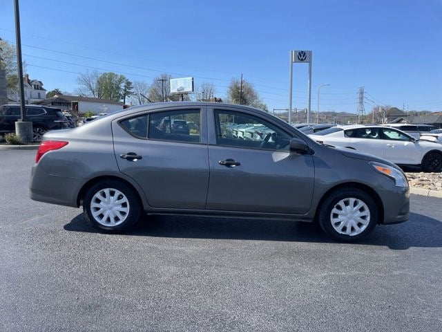 2018 Nissan Versa 1.6 S