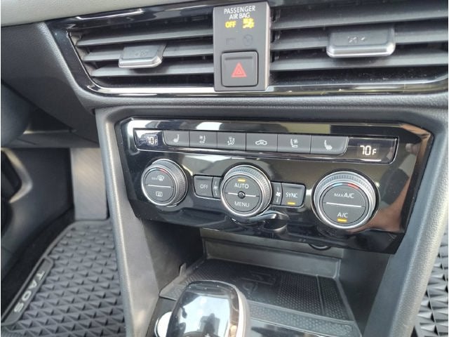 2024 Volkswagen Taos 1.5T SEL