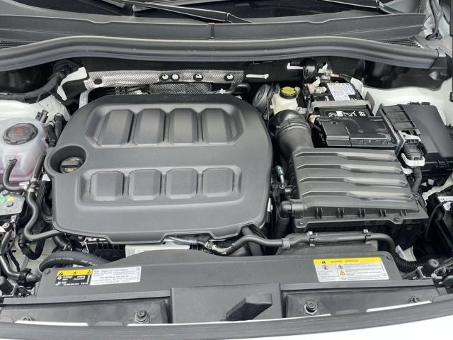 2026 Volkswagen Tiguan 2.0T SEL R-Line