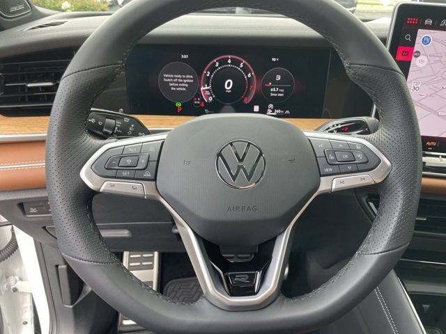2026 Volkswagen Tiguan 2.0T SEL R-Line