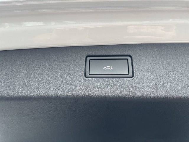 2026 Volkswagen Tiguan 2.0T SEL R-Line