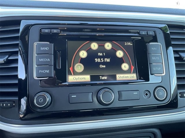 2015 Volkswagen Beetle 1.8T Classic