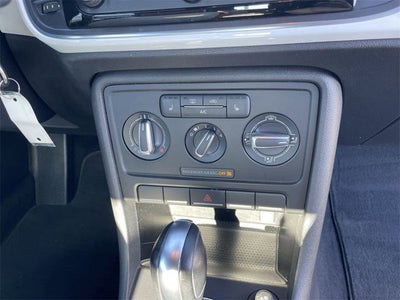 2015 Volkswagen Beetle 1.8T Classic