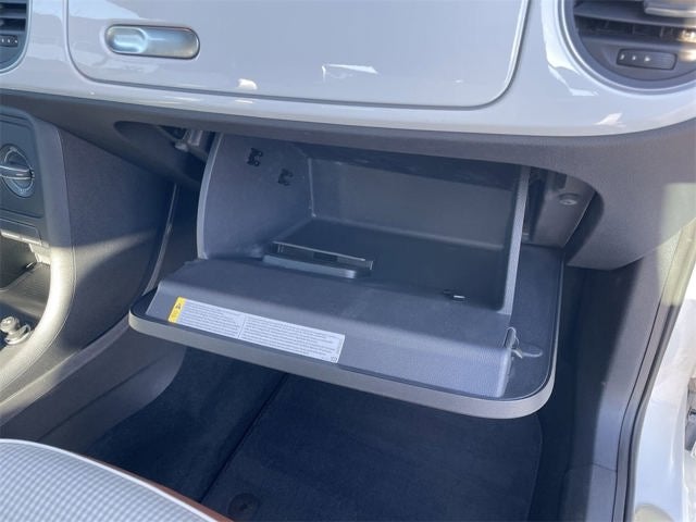 2015 Volkswagen Beetle 1.8T Classic