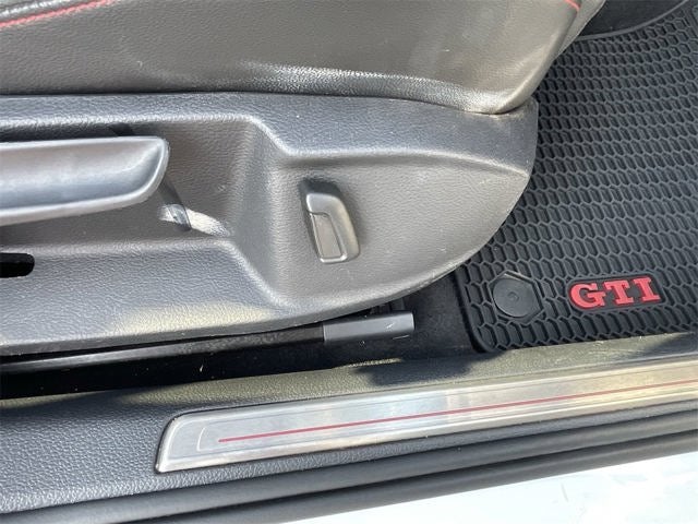 2019 Volkswagen Golf GTI 2.0T SE