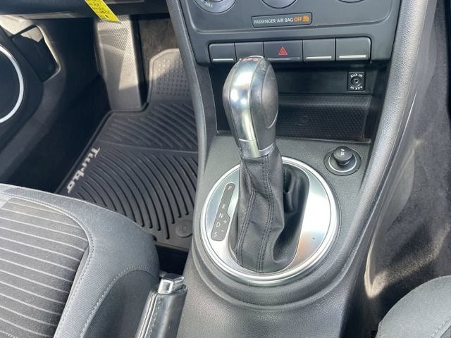 2012 Volkswagen Beetle 2.0 TSi