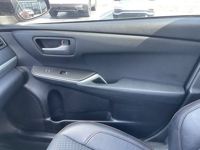 2015 Toyota Camry SE
