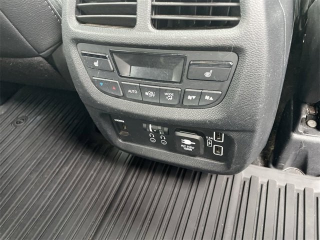 2022 Honda Pilot Touring 7 Passenger