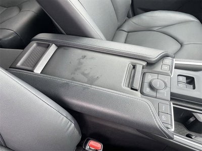 2025 Toyota Grand Highlander Base
