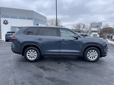 2025 Toyota Grand Highlander Base