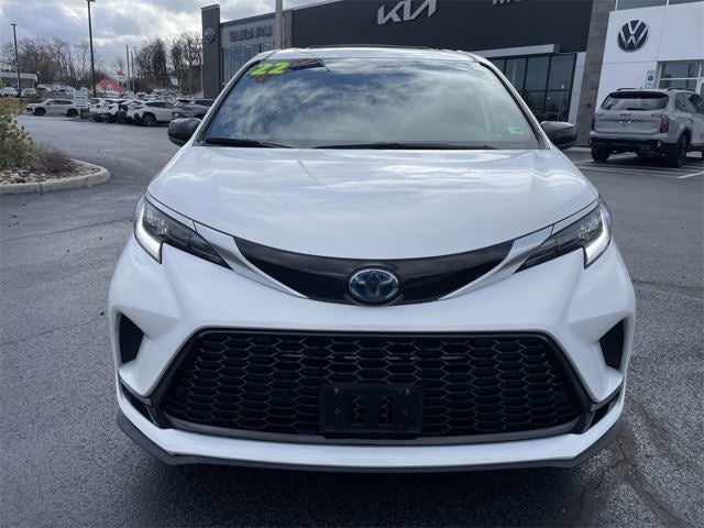 2022 Toyota Sienna XSE 7 Passenger