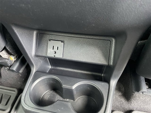 2022 Toyota Sienna XSE 7 Passenger