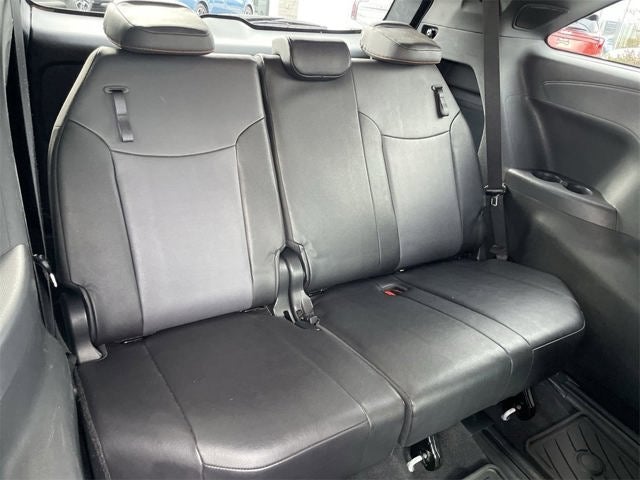 2022 Toyota Sienna XSE 7 Passenger