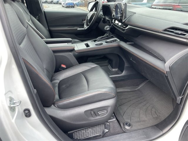 2022 Toyota Sienna XSE 7 Passenger