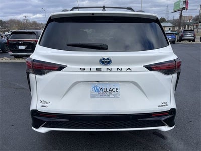 2022 Toyota Sienna XSE 7 Passenger