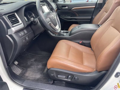 2017 Toyota Highlander Limited