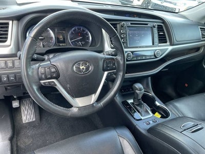 2019 Toyota Highlander Limited Platinum