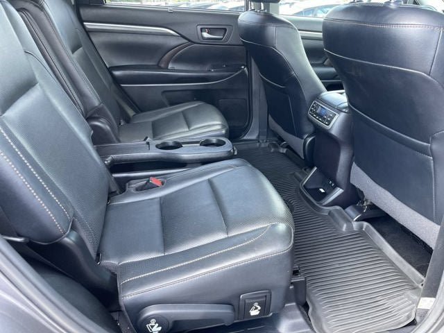 2019 Toyota Highlander Limited Platinum