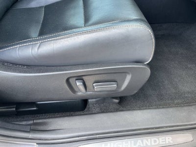 2019 Toyota Highlander Limited Platinum