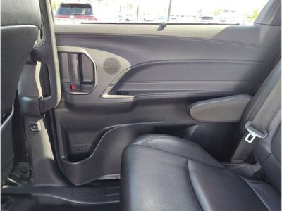 2023 Toyota Sienna XSE 7 Passenger