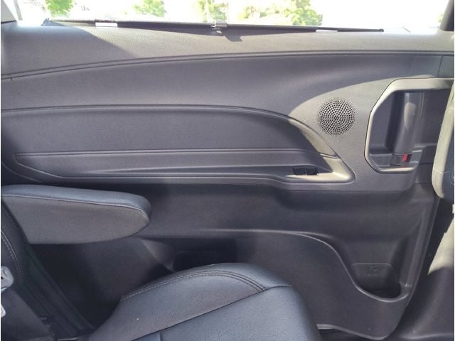 2023 Toyota Sienna XSE 7 Passenger