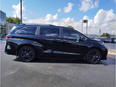 2023 Toyota Sienna XSE 7 Passenger